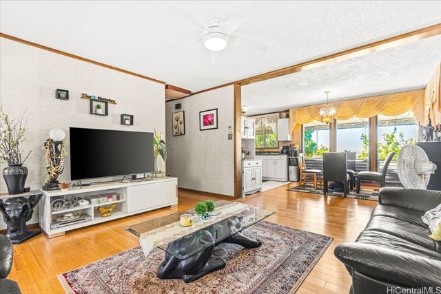 98-1285 Hoohuali Place, Pearl City, HI 96782