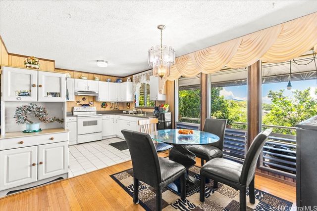 98-1285 Hoohuali Place, Pearl City, HI 96782