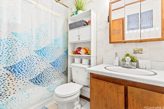 98-1285 Hoohuali Place, Pearl City, HI 96782