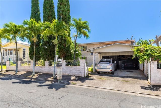 98-1285 Hoohuali Place, Pearl City, HI 96782