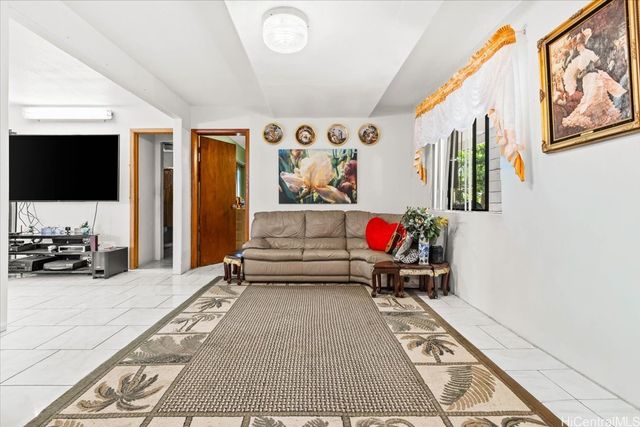 98-1285 Hoohuali Place, Pearl City, HI 96782