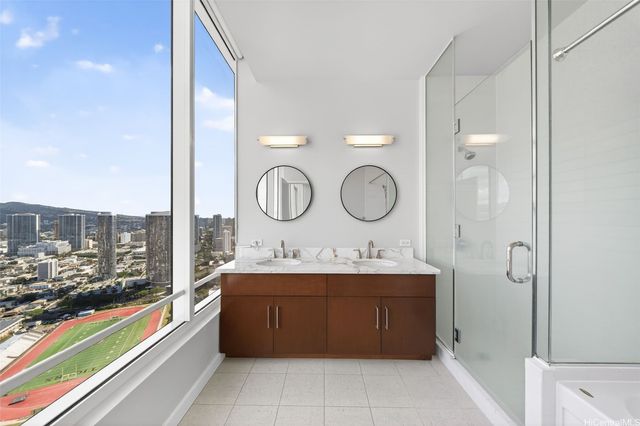 1009 Kapiolani Boulevard 4809, Honolulu, HI 96814