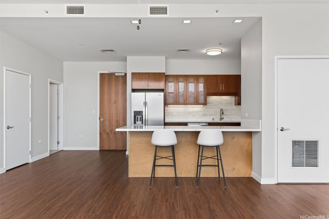 1009 Kapiolani Boulevard 4809, Honolulu, HI 96814