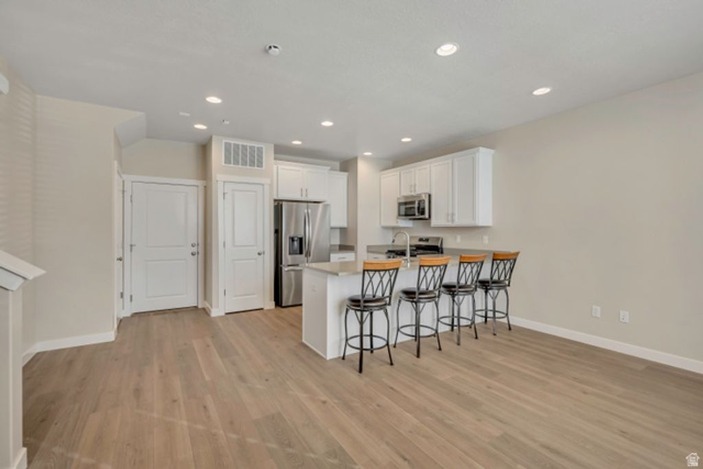 Image 5 of property listing at 7832 W ALTA SPRINGS LN, Magna, UT 84044