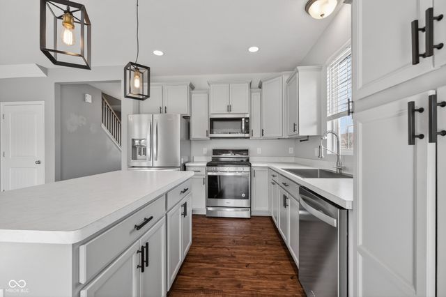 6895 Shooting Star Drive, Whitestown, IN 46075