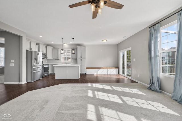 6895 Shooting Star Drive, Whitestown, IN 46075