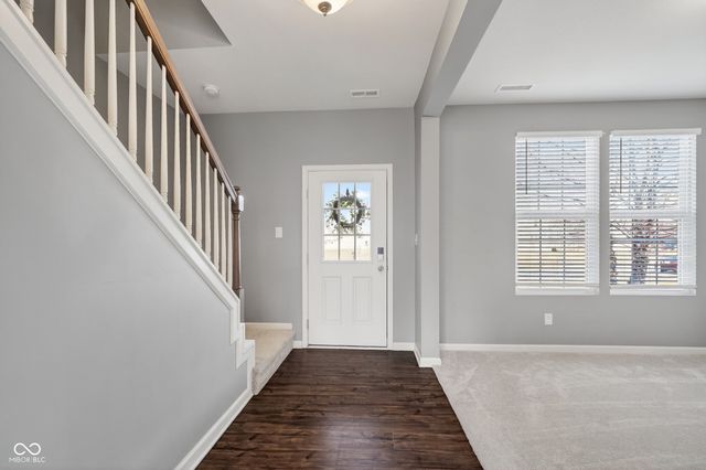 6895 Shooting Star Drive, Whitestown, IN 46075