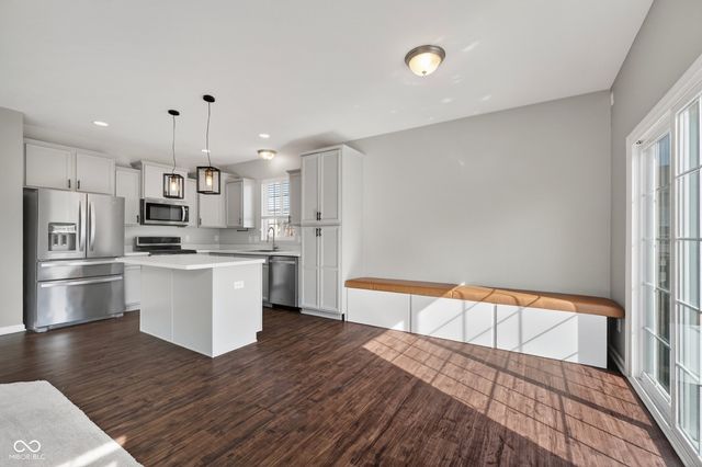 6895 Shooting Star Drive, Whitestown, IN 46075