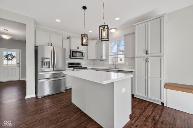 6895 Shooting Star Drive, Whitestown, IN 46075