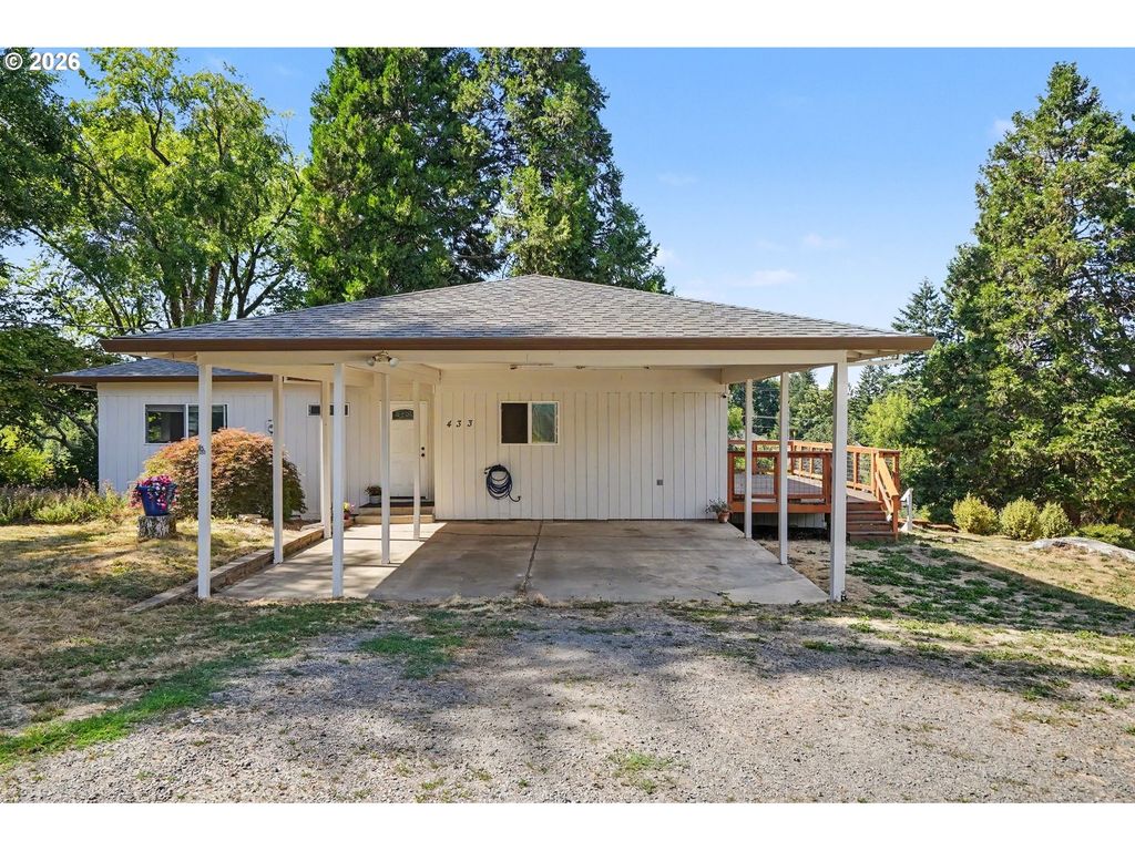 Image 1 of property listing at 433 Ash St, Dayton, OR 97114