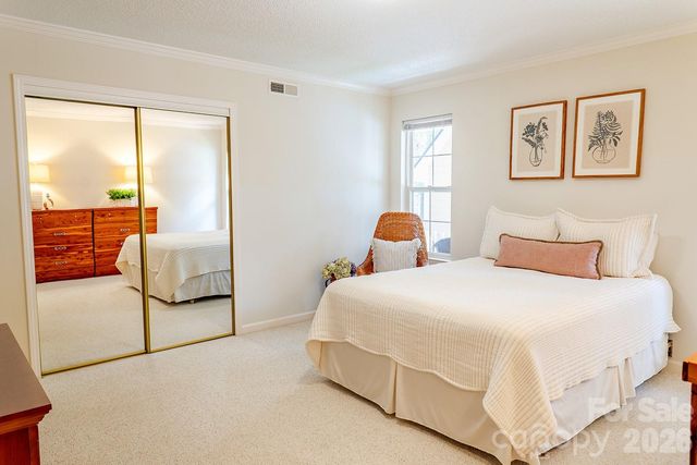 102 Rough Point Court, Asheville, NC 28806