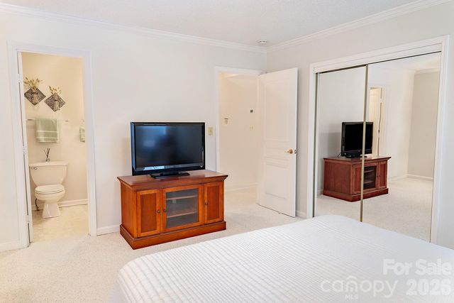 102 Rough Point Court, Asheville, NC 28806