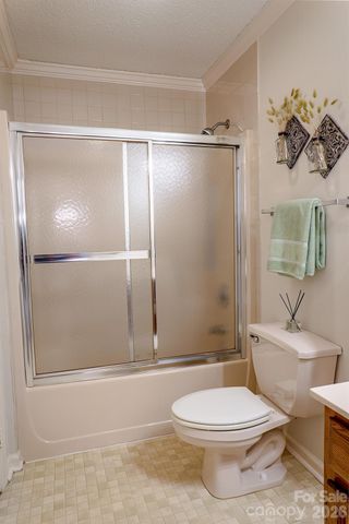 102 Rough Point Court, Asheville, NC 28806