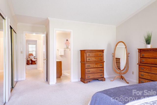 102 Rough Point Court, Asheville, NC 28806