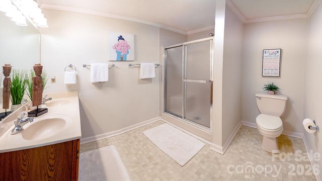 102 Rough Point Court, Asheville, NC 28806