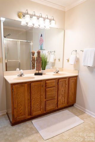 102 Rough Point Court, Asheville, NC 28806