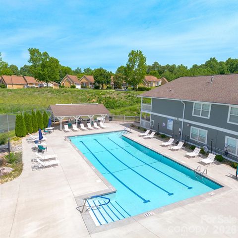102 Rough Point Court, Asheville, NC 28806