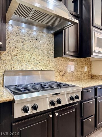 8565 Hogan Falls Circle, Las Vegas, NV 89123