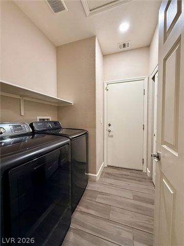 8565 Hogan Falls Circle, Las Vegas, NV 89123