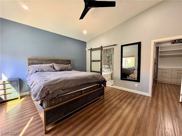 8565 Hogan Falls Circle, Las Vegas, NV 89123