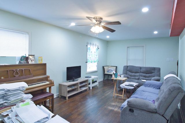 6615 Beldart Street, Houston, TX 77087