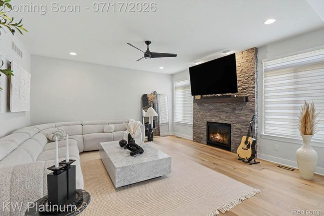24515 Brookshire Drive, Macomb Township, MI 48042
