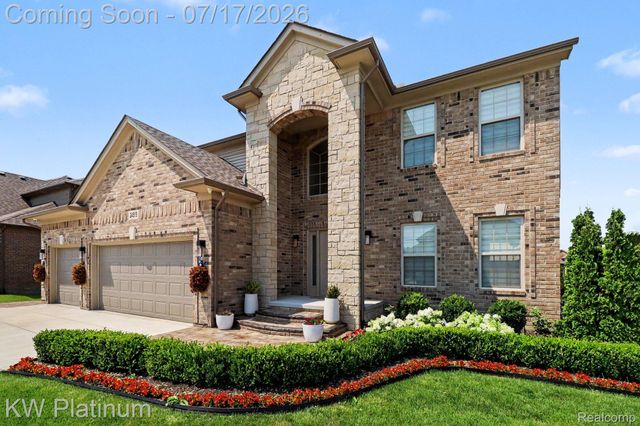 24515 Brookshire Drive, Macomb Township, MI 48042