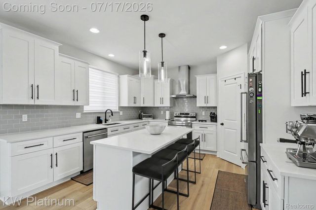 24515 Brookshire Drive, Macomb Township, MI 48042