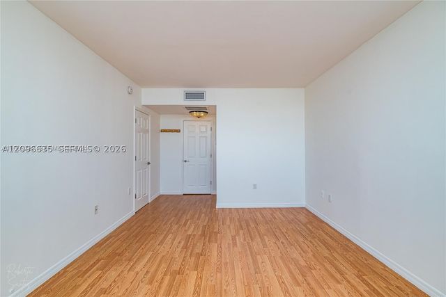 500 Bayview Dr 1227, Sunny Isles Beach, FL 33160