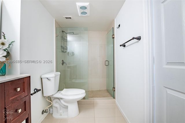 500 Bayview Dr 1227, Sunny Isles Beach, FL 33160