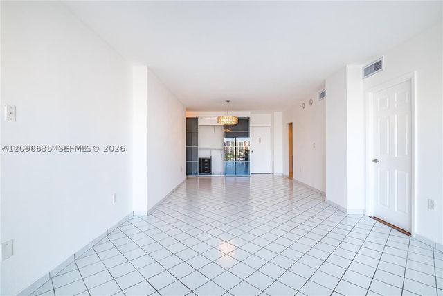 500 Bayview Dr 1227, Sunny Isles Beach, FL 33160