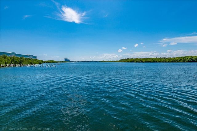 500 Bayview Dr 1227, Sunny Isles Beach, FL 33160