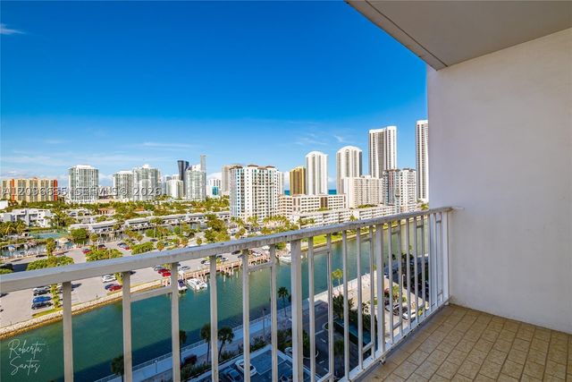 500 Bayview Dr 1227, Sunny Isles Beach, FL 33160