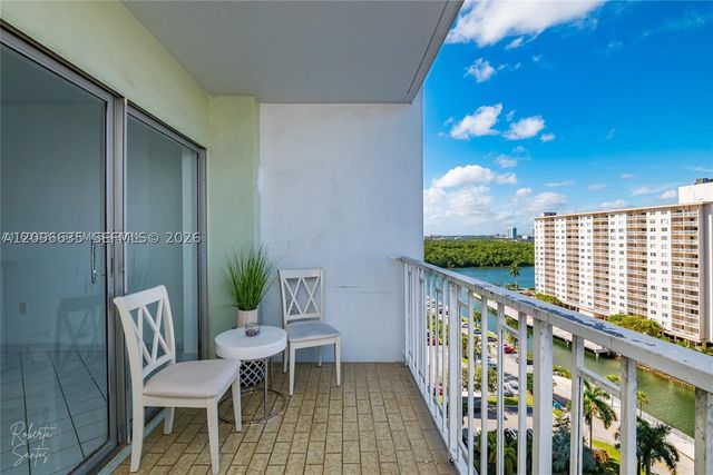 500 Bayview Dr 1227, Sunny Isles Beach, FL 33160