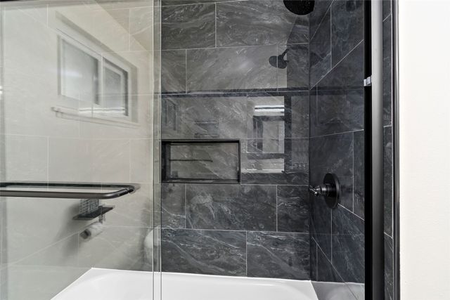 1880 NE 10th Avenue NE, Oak Harbor, WA 98277