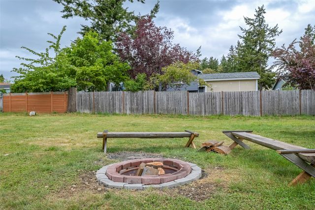 1880 NE 10th Avenue NE, Oak Harbor, WA 98277