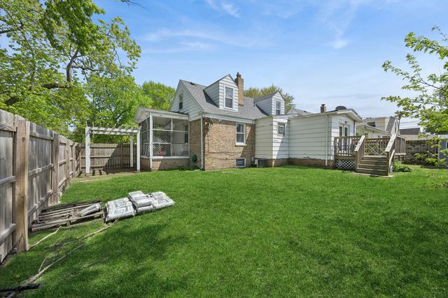 18008 Commercial Avenue, Lansing, IL 60438