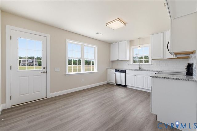 29156 Meadowview Dr, Waverly, VA 23890