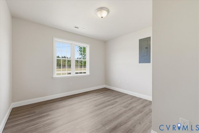 29156 Meadowview Dr, Waverly, VA 23890