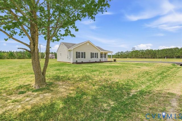 29156 Meadowview Dr, Waverly, VA 23890