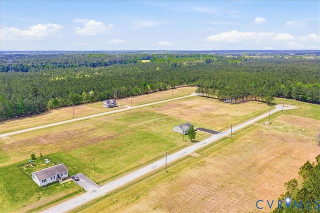 29156 Meadowview Dr, Waverly, VA 23890