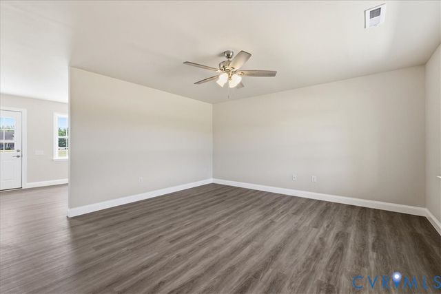 29156 Meadowview Dr, Waverly, VA 23890