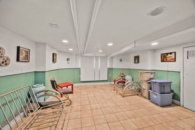 2153 121st Place, Blue Island, IL 60406
