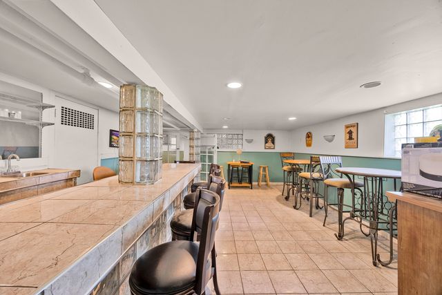 2153 121st Place, Blue Island, IL 60406