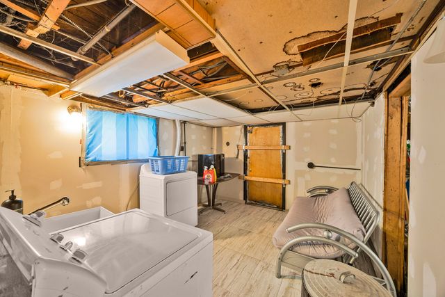 2153 121st Place, Blue Island, IL 60406
