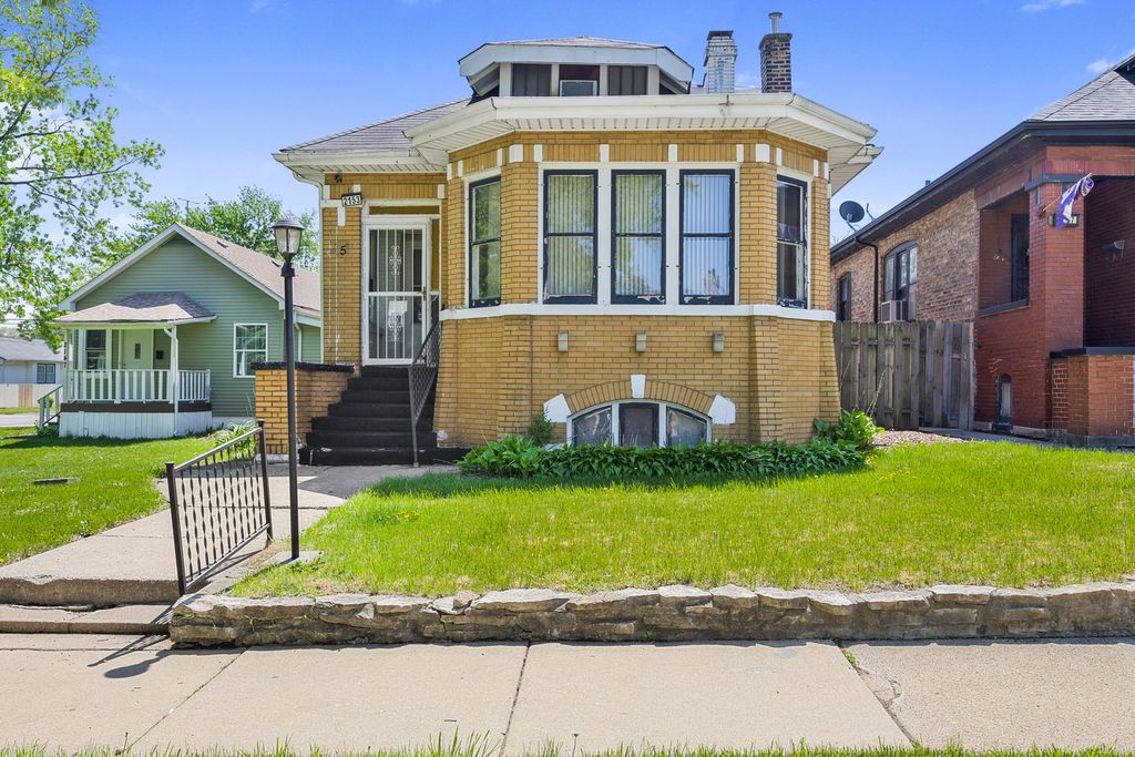 2153 121st Place, Blue Island, IL 60406