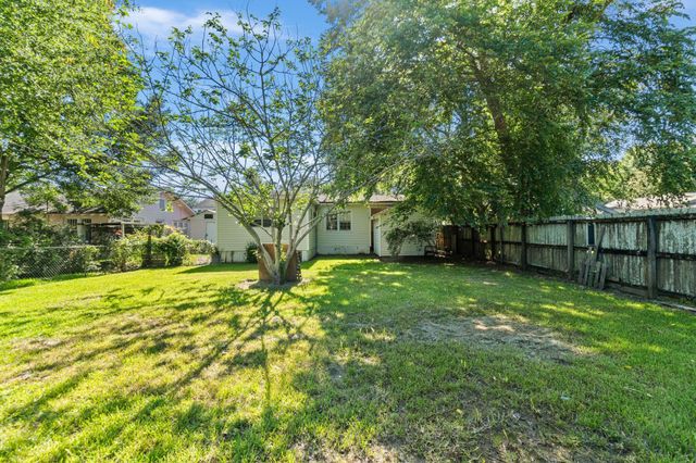 201 S 12th Ave., Hattiesburg, MS 39401