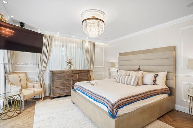 1625 Daytonia Rd, Miami Beach, FL 33141