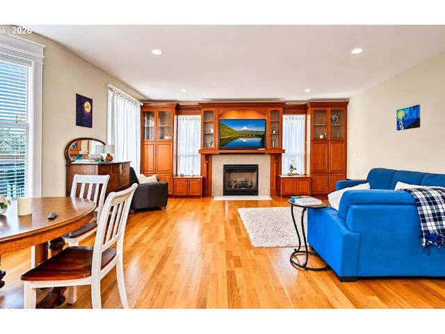 2108 S 19TH Way, Ridgefield, WA 98642