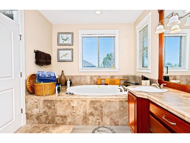 2108 S 19TH Way, Ridgefield, WA 98642